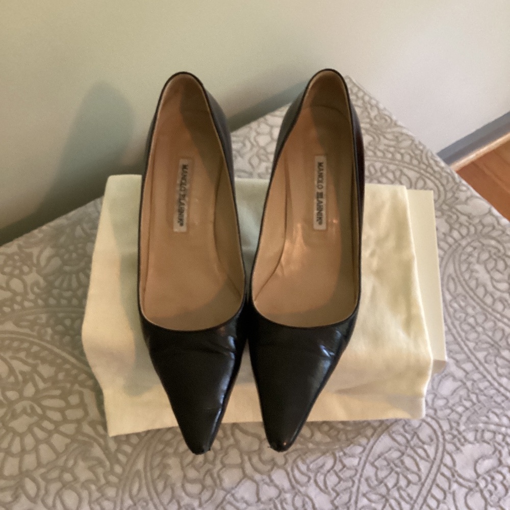 Manolo  Blahnik  black leather heels - Picture 4 of 6